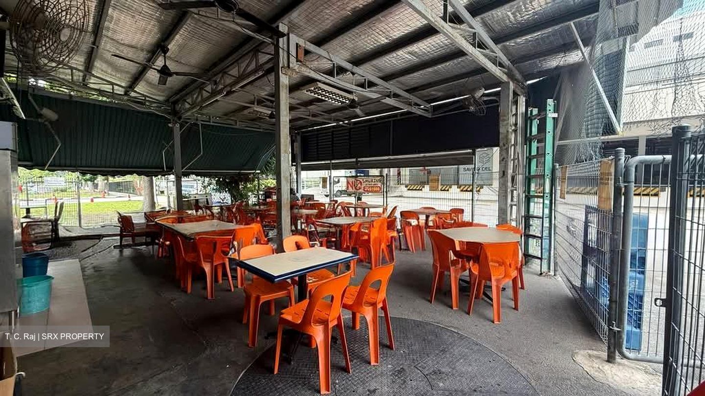 Storhub Changi 2 (D16), Retail #560605531